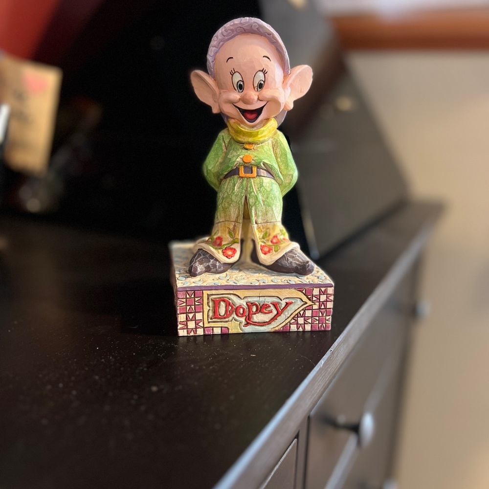 Jim Shore Simply adorable Dopey